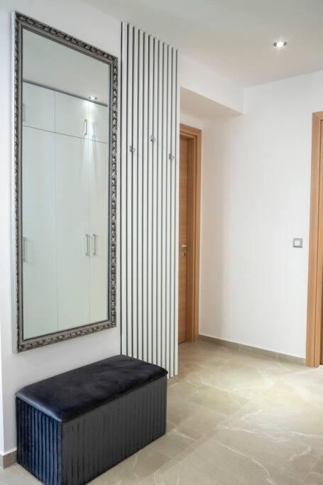 Luxury 2 Bedroom Apartment Bucareste Exterior foto