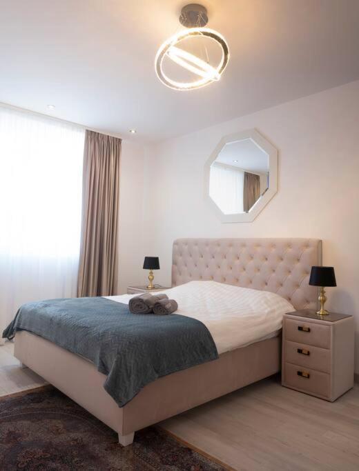 Luxury 2 Bedroom Apartment Bucareste Exterior foto