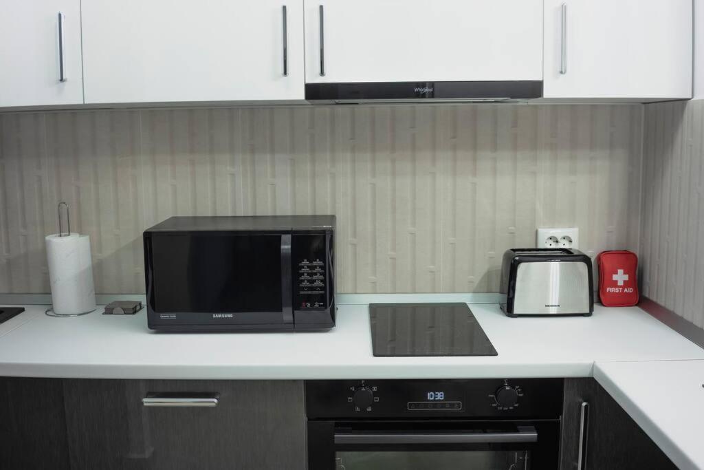 Luxury 2 Bedroom Apartment Bucareste Exterior foto